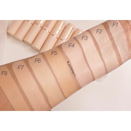 Makeup Revolution Fast Base Stick Foundation - F6 - kryjący podkład w sztyfcie Makeup Revolution Fast Base Stick Foundation - F6 - kryjący podkład w sztyfcie