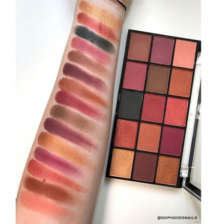 Makeup Revolution Reloaded - Newtrals 3 - paleta 15 cieni do powiek Makeup Revolution Reloaded - Newtrals 3 - paleta 15 cieni do powiek