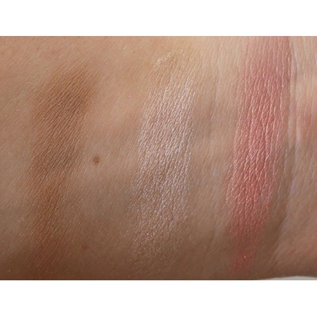 Makeup Revolution Ultra Sculpt and Contour C01 Fair zestaw do konturowania Makeup Revolution Ultra Sculpt and Contour C01 Fair zestaw do konturowania