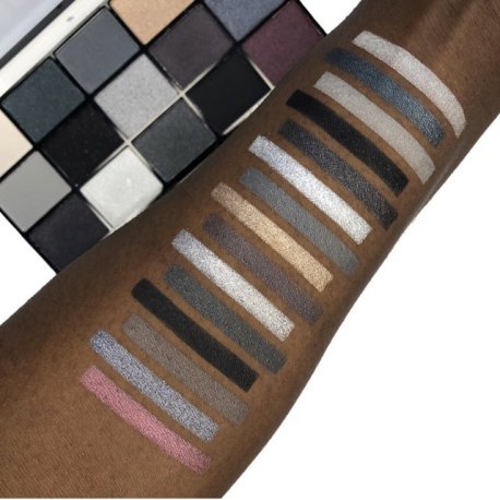 Makeup Revolution Reloaded - Blackout - paleta 15 cieni do powiek Makeup Revolution Reloaded - Blackout - paleta 15 cieni do powiek