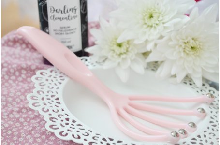 Jak używać masażer do skóry głowy?