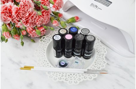 Jak zrobić paznokcie hybrydowe? Hybryda krok po kroku