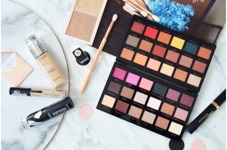 Niesamowita paleta cieni Revolution X by Petra