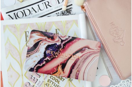 Makeup Revolution Forever Flawless Allure, czyli bardzo dziewczęca paleta!